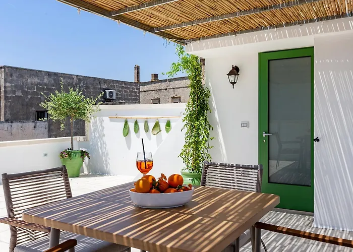 Palazzo Borgomonte - holiday home Otranto